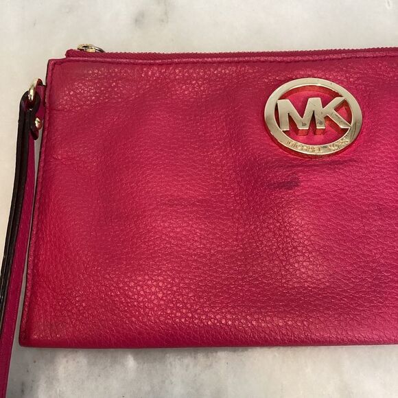 Michael Kors Pebbled Leather Clutch with Metallic Logo Wristlet - Picture 2 of 14